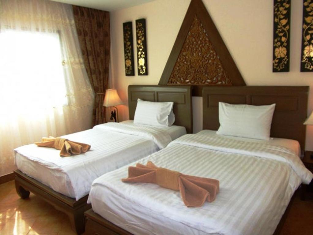 The Red Balcony Inn Pattaya Room photo